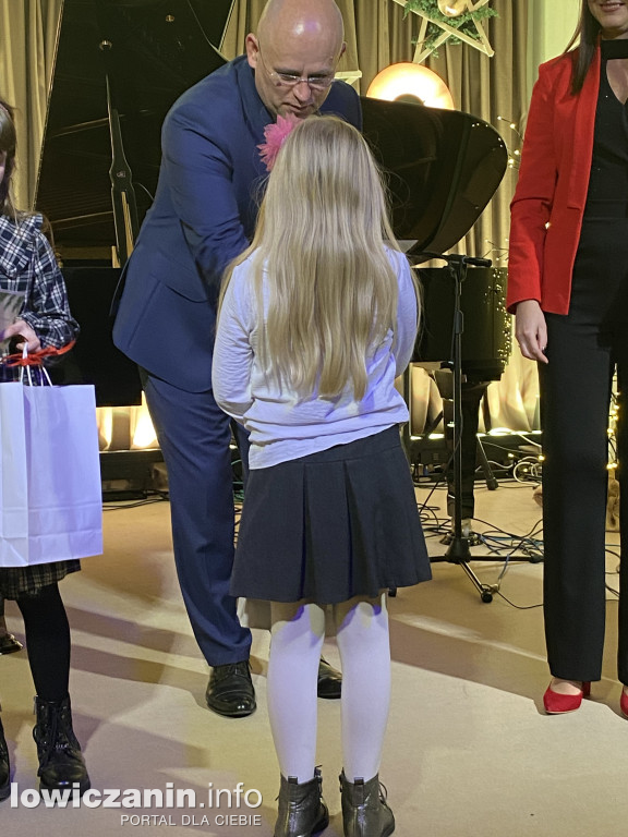 Spotkanie wigilijne w Sannikach i koncert laureatów ,,Pałacowego kolędowania”