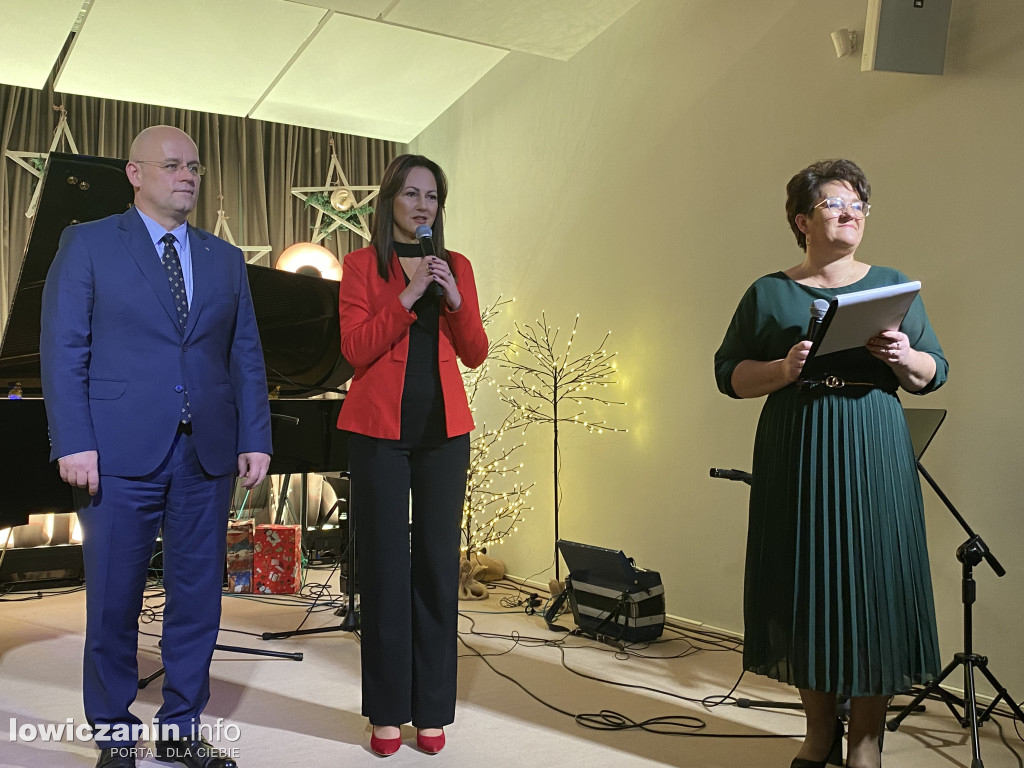 Spotkanie wigilijne w Sannikach i koncert laureatów ,,Pałacowego kolędowania”