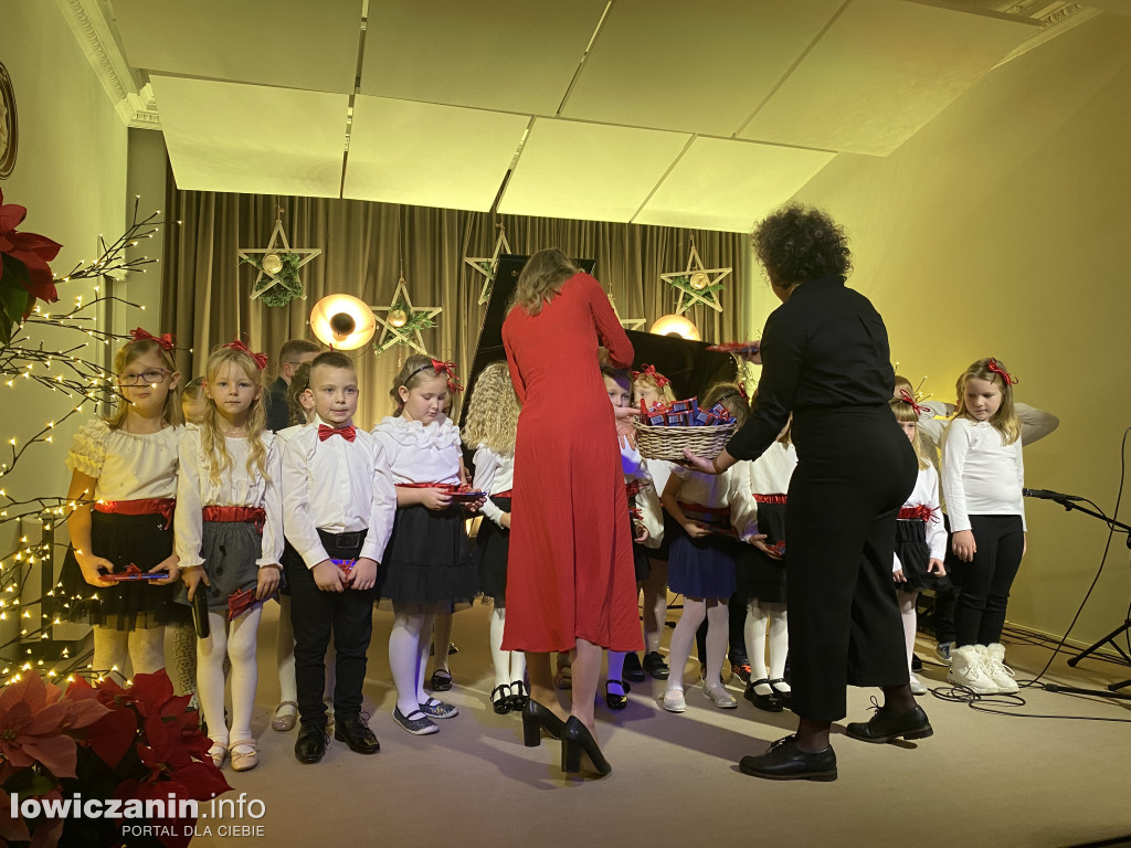 Spotkanie wigilijne w Sannikach i koncert laureatów ,,Pałacowego kolędowania”