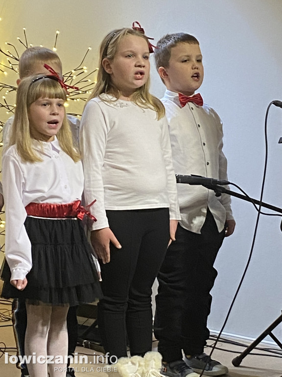 Spotkanie wigilijne w Sannikach i koncert laureatów ,,Pałacowego kolędowania”
