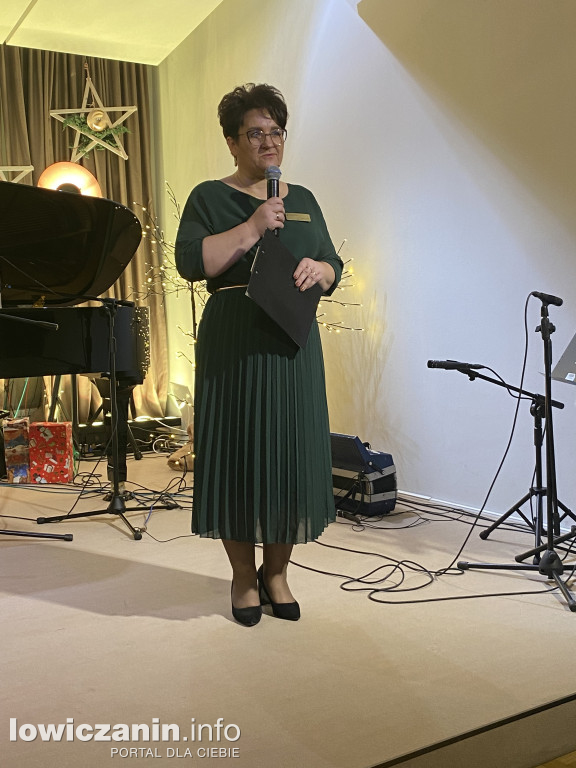 Spotkanie wigilijne w Sannikach i koncert laureatów ,,Pałacowego kolędowania”