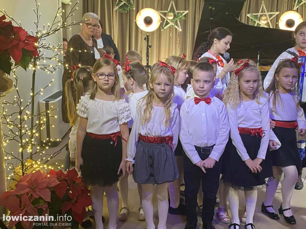 Spotkanie wigilijne w Sannikach i koncert laureatów ,,Pałacowego kolędowania”