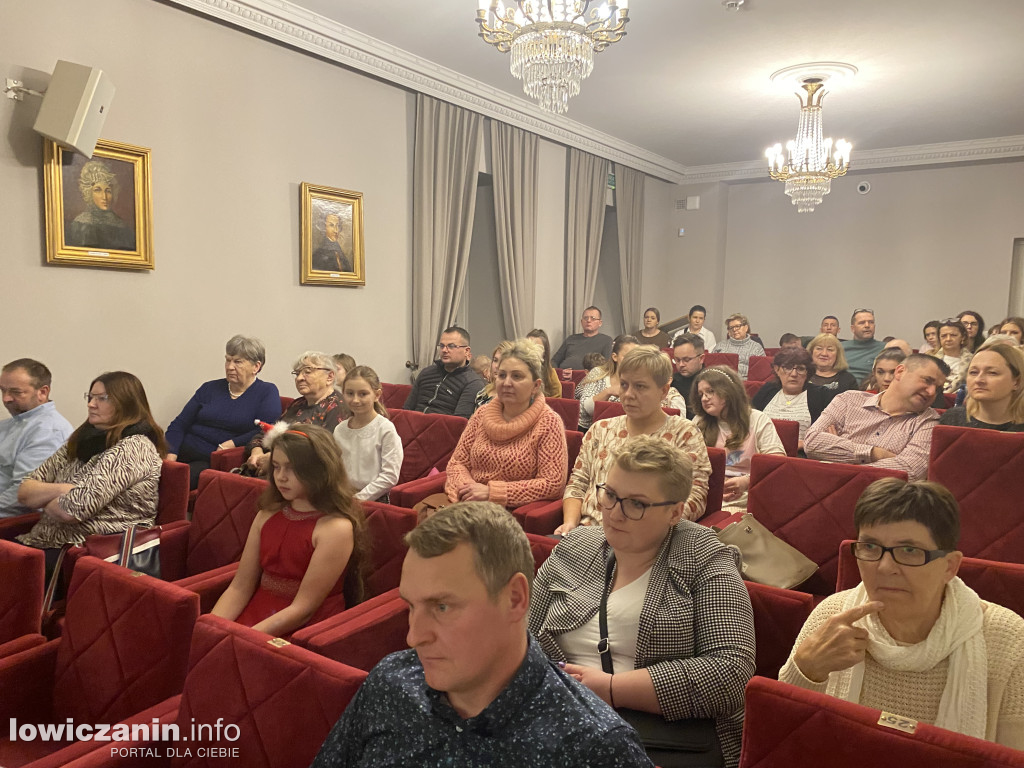Spotkanie wigilijne w Sannikach i koncert laureatów ,,Pałacowego kolędowania”