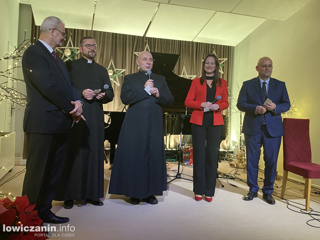 Spotkanie wigilijne w Sannikach i koncert laureatów ,,Pałacowego kolędowania”