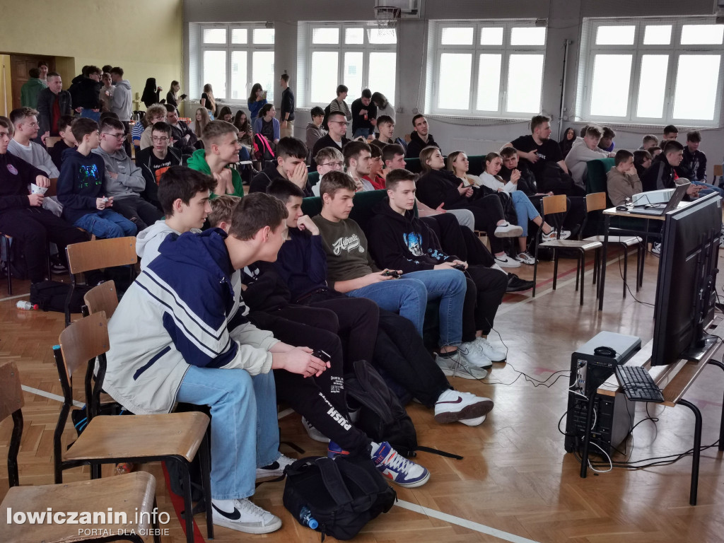 Szkolny e-Turniej w łowickim Ekonomiku