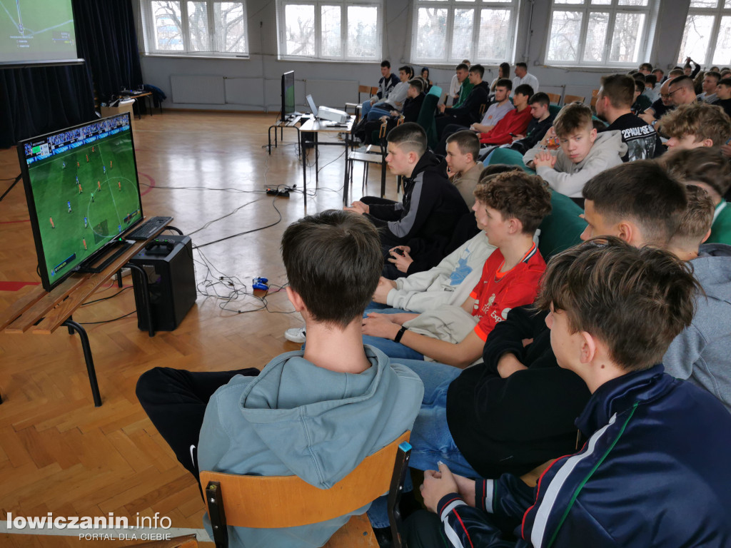 Szkolny e-Turniej w łowickim Ekonomiku