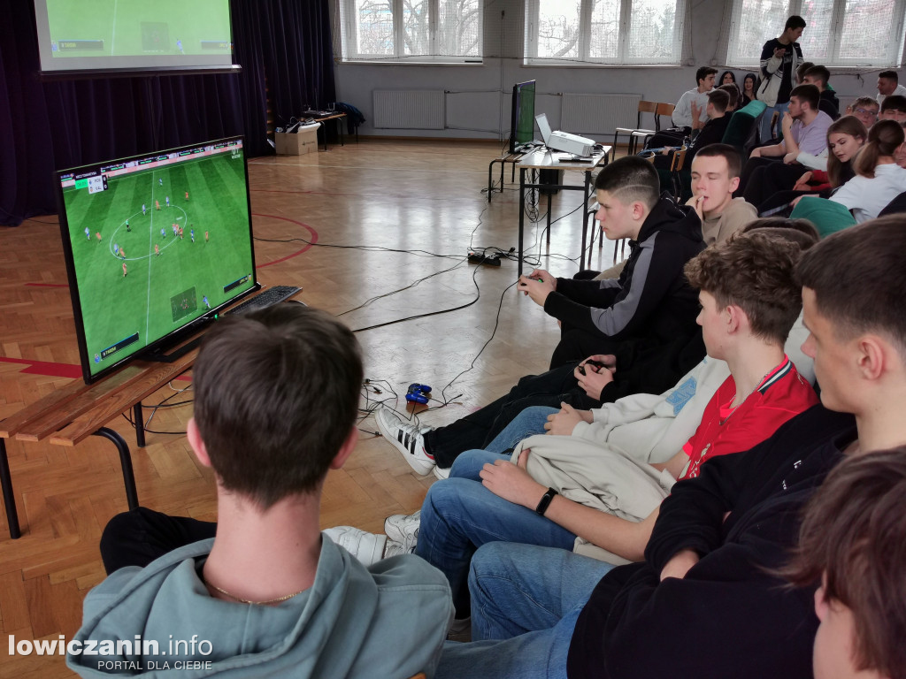 Szkolny e-Turniej w łowickim Ekonomiku