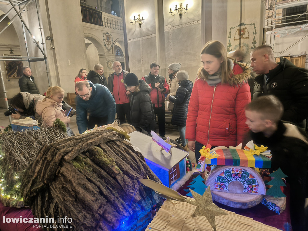 Łowicka Szopka Bożonarodzeniowa 2023