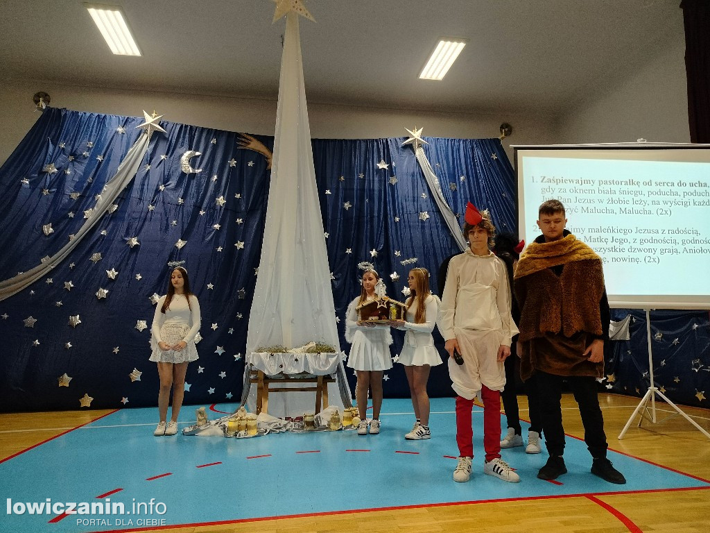 Wspólne kolędowanie w I LO w Łowiczu
