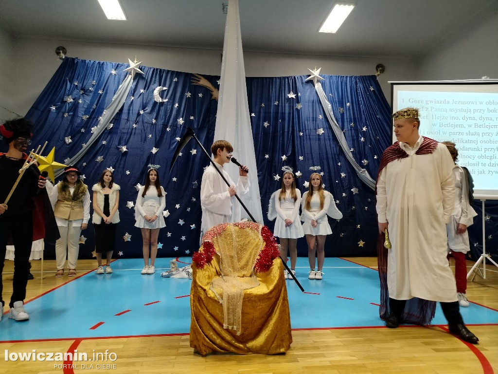 Wspólne kolędowanie w I LO w Łowiczu