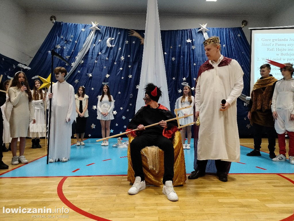 Wspólne kolędowanie w I LO w Łowiczu