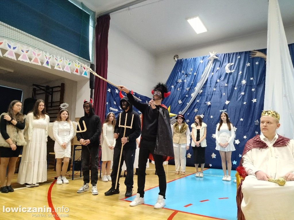 Wspólne kolędowanie w I LO w Łowiczu