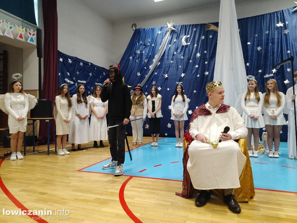 Wspólne kolędowanie w I LO w Łowiczu