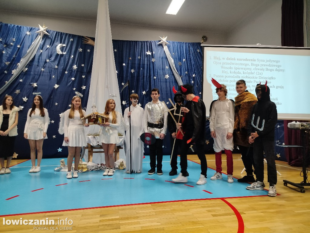Wspólne kolędowanie w I LO w Łowiczu