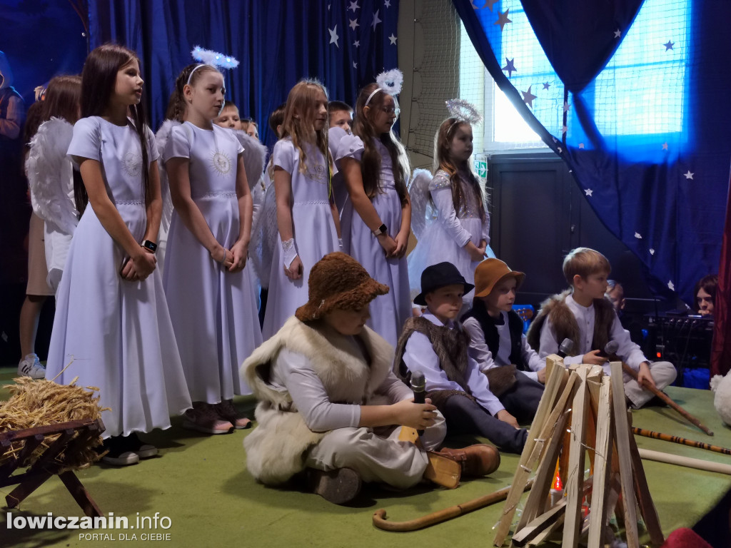 Piękne Jasełka w łowickiej Dwójce