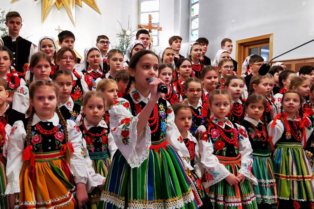 Koderki zaśpiewały w kościele na Korabce