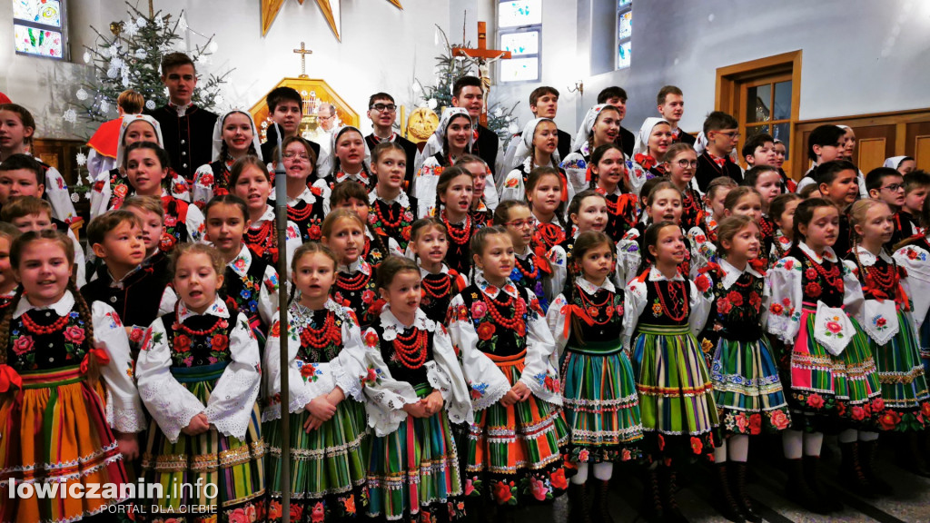 Koderki zaśpiewały w kościele na Korabce