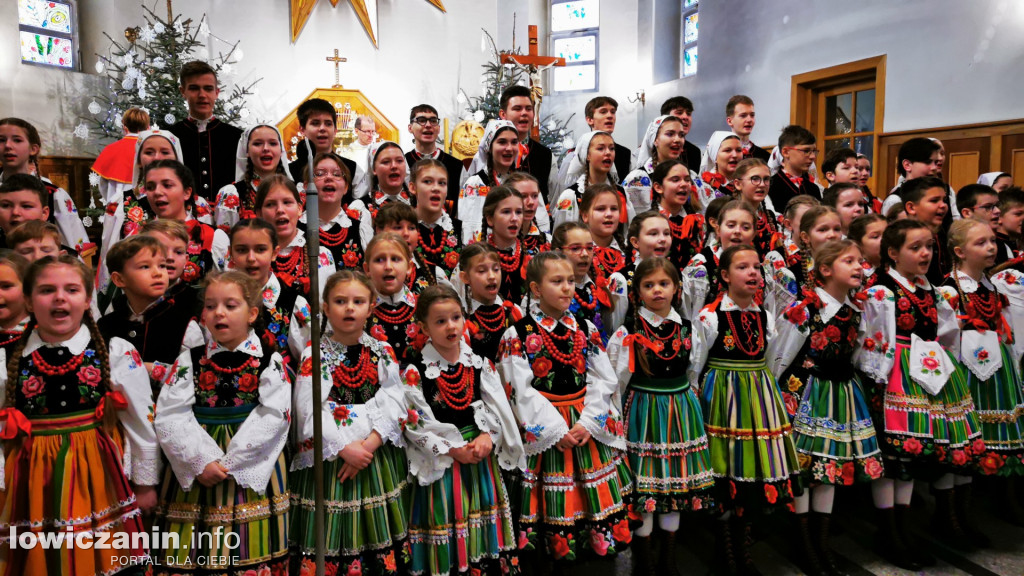 Koderki zaśpiewały w kościele na Korabce