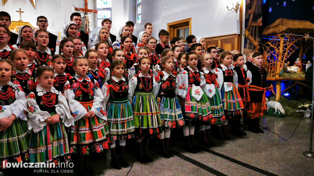 Koderki zaśpiewały w kościele na Korabce