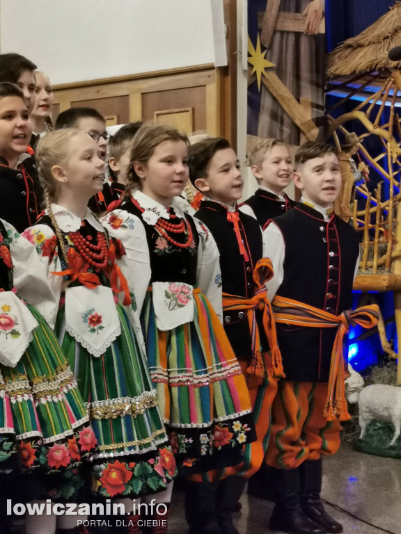 Koderki zaśpiewały w kościele na Korabce