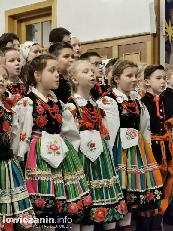 Koderki zaśpiewały w kościele na Korabce