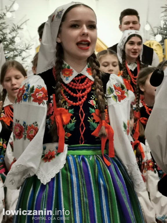 Koderki zaśpiewały w kościele na Korabce