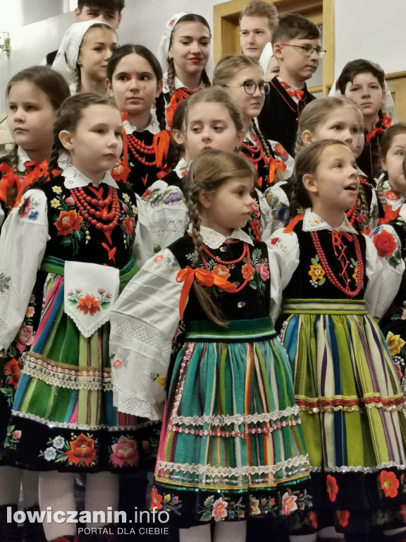 Koderki zaśpiewały w kościele na Korabce