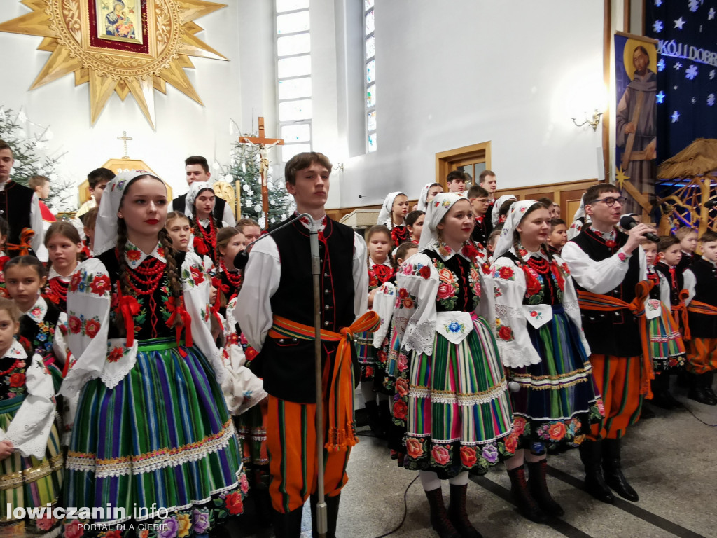 Koderki zaśpiewały w kościele na Korabce