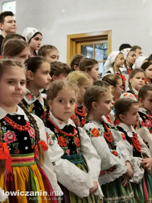 Koderki zaśpiewały w kościele na Korabce