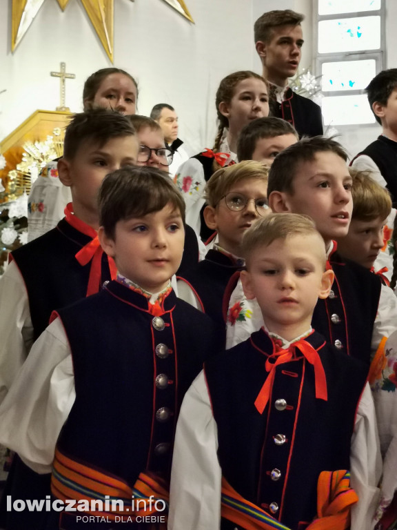 Koderki zaśpiewały w kościele na Korabce