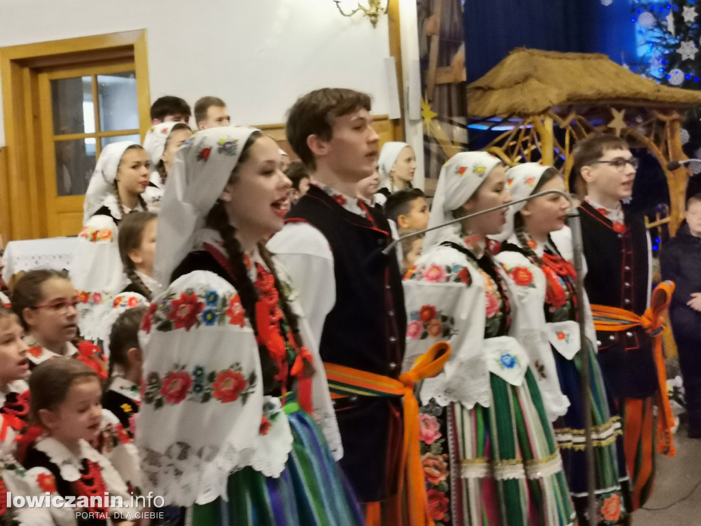 Koderki zaśpiewały w kościele na Korabce