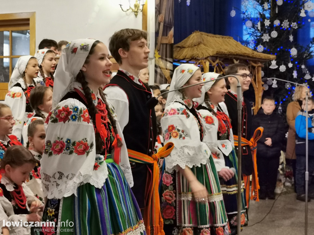 Koderki zaśpiewały w kościele na Korabce