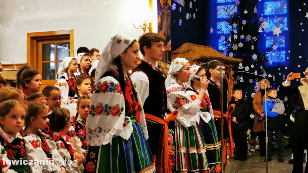 Koderki zaśpiewały w kościele na Korabce