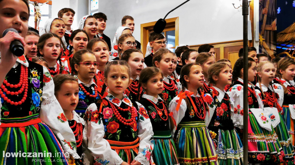 Koderki zaśpiewały w kościele na Korabce