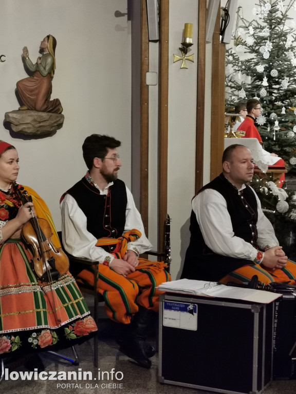 Koderki zaśpiewały w kościele na Korabce