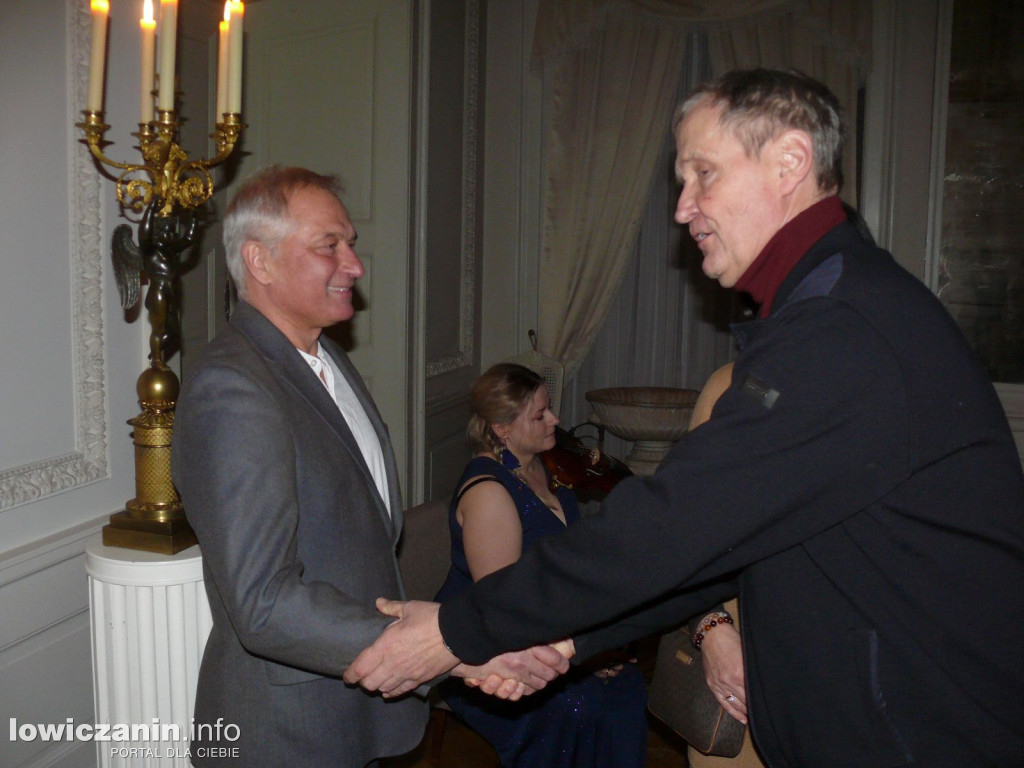Gala Łowiczanin Roku 2023. Tytuł otrzymał Wojciech Pietrzak