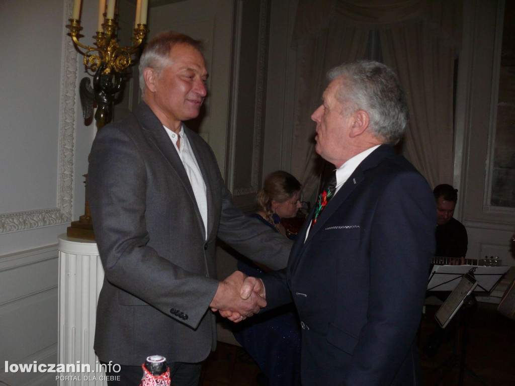 Gala Łowiczanin Roku 2023. Tytuł otrzymał Wojciech Pietrzak