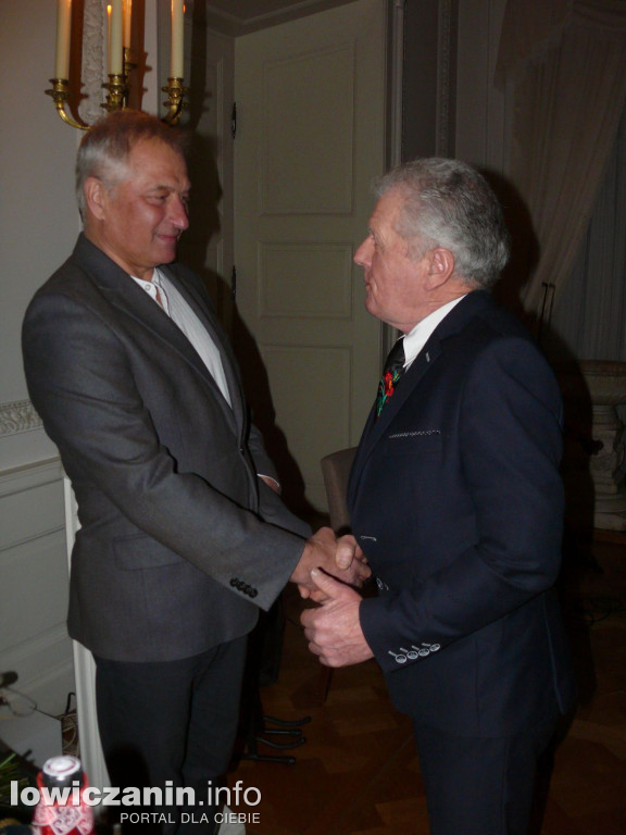 Gala Łowiczanin Roku 2023. Tytuł otrzymał Wojciech Pietrzak