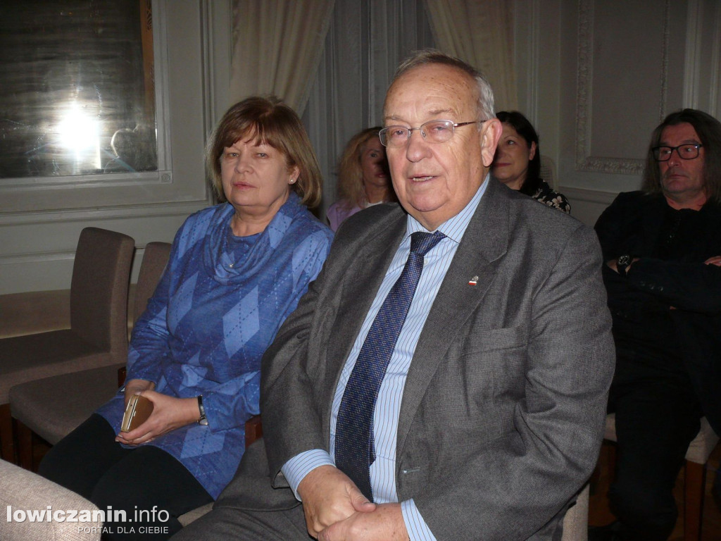 Gala Łowiczanin Roku 2023. Tytuł otrzymał Wojciech Pietrzak