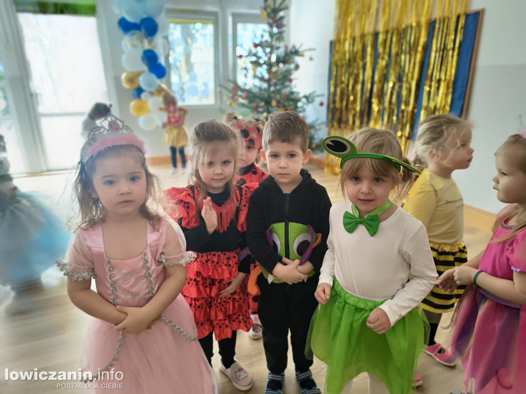 Bal karnawałowy, przedszkole Pod Tęczą