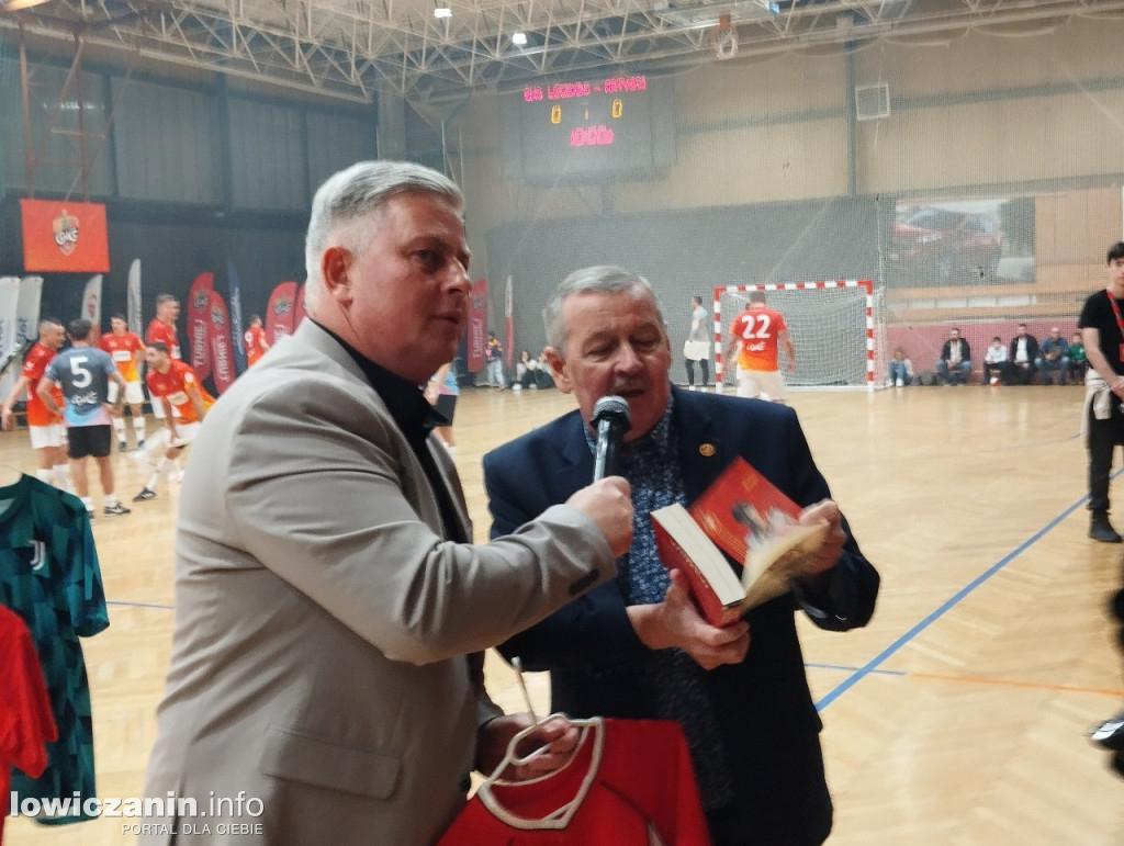 Gwiazdy na Gwiazdkę 2024