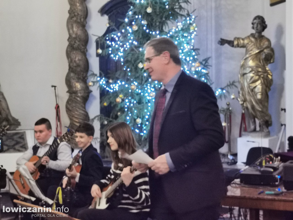 Muzeum w Łowiczu. Koncert Orkiestry Gitarowej