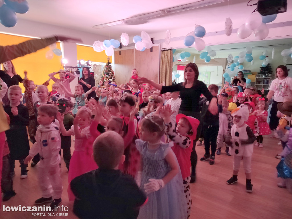 Bal karnawałowy w przedszkolu Jaś i Małgosia w Łowiczu
