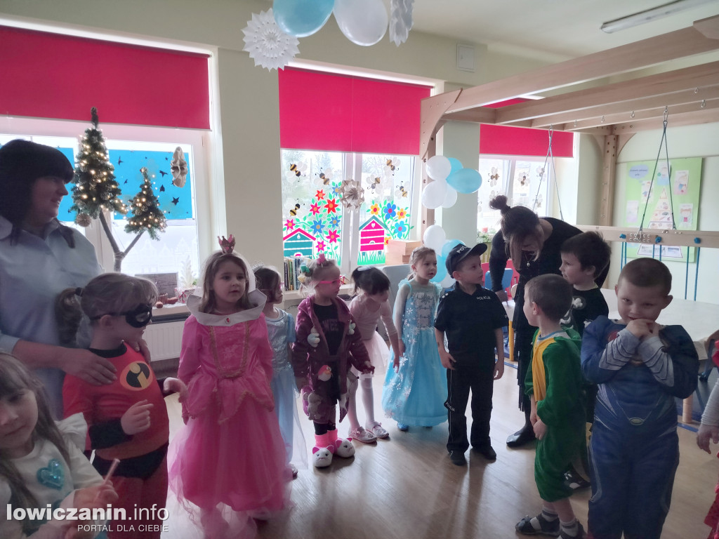 Bal karnawałowy w przedszkolu Jaś i Małgosia w Łowiczu