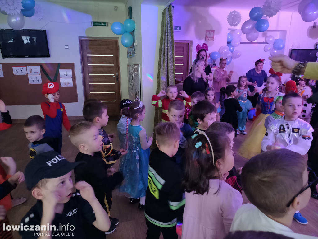 Bal karnawałowy w przedszkolu Jaś i Małgosia w Łowiczu