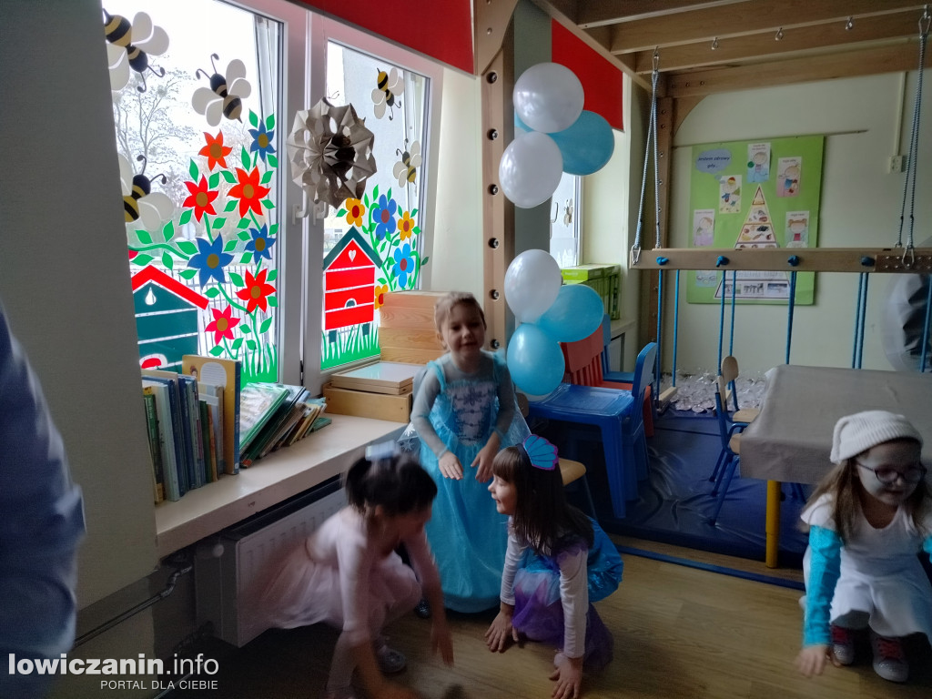 Bal karnawałowy w przedszkolu Jaś i Małgosia w Łowiczu