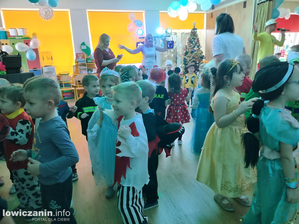 Bal karnawałowy w przedszkolu Jaś i Małgosia w Łowiczu