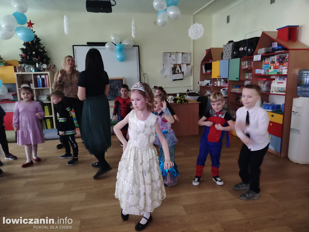 Bal karnawałowy w przedszkolu Jaś i Małgosia w Łowiczu
