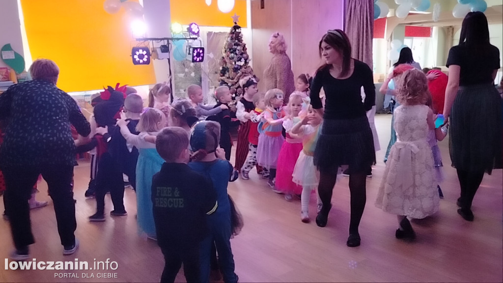 Bal karnawałowy w przedszkolu Jaś i Małgosia w Łowiczu
