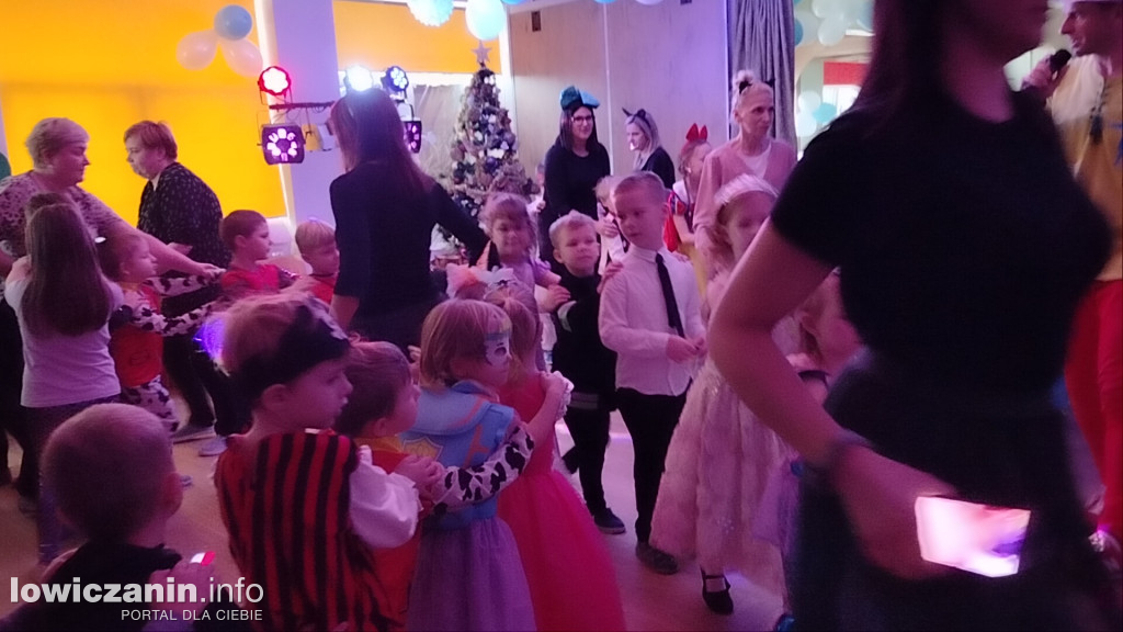 Bal karnawałowy w przedszkolu Jaś i Małgosia w Łowiczu